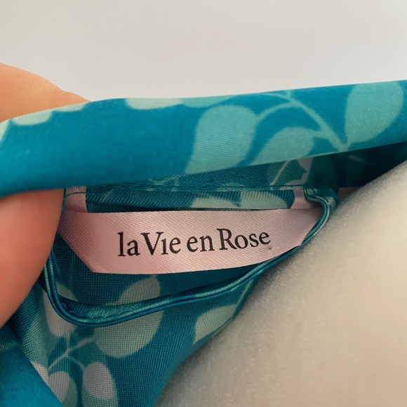 BRAND NEW SILK ROBE - Picture 5 of 7